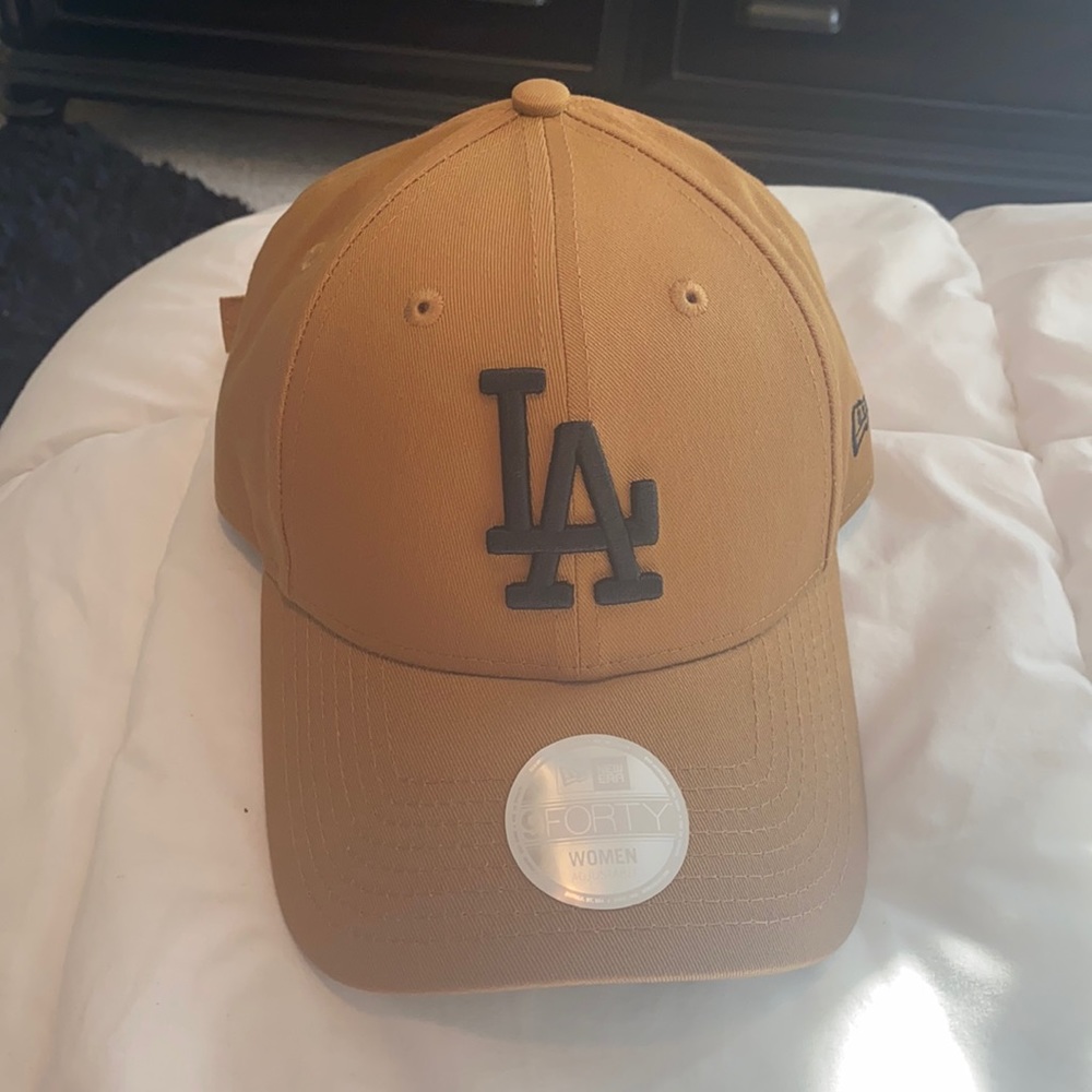 LA hat